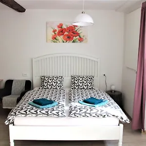 https://pink-house-studio.hotels-in-ljubljana.com