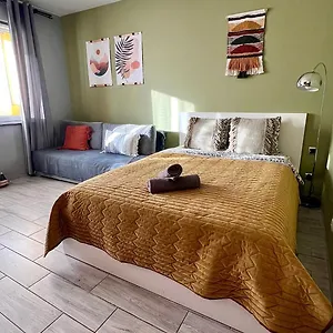  Apartament Roztocka Studio, Free Parking, Ac, 1 Tram To The & National Stadion Polska