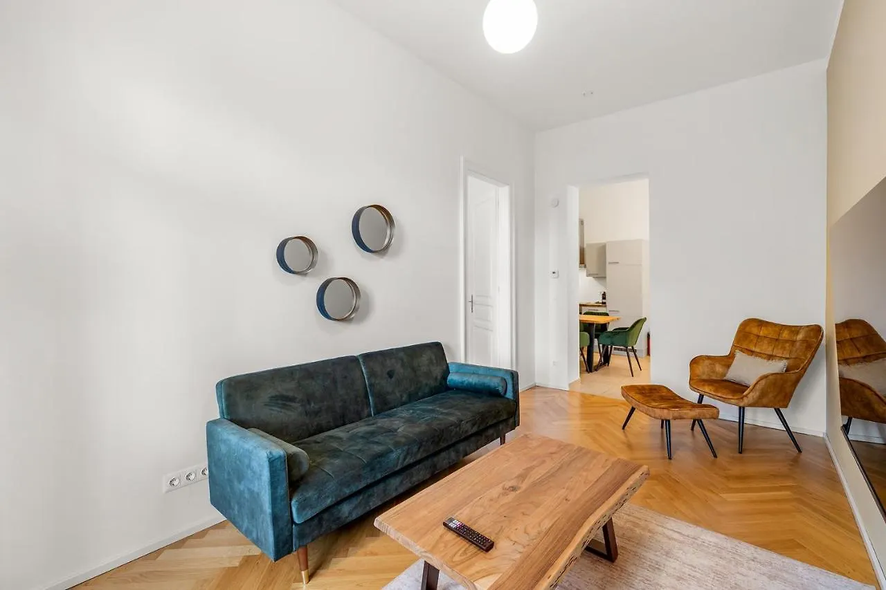 Vienna Chic Residences #Suite 7 0*,